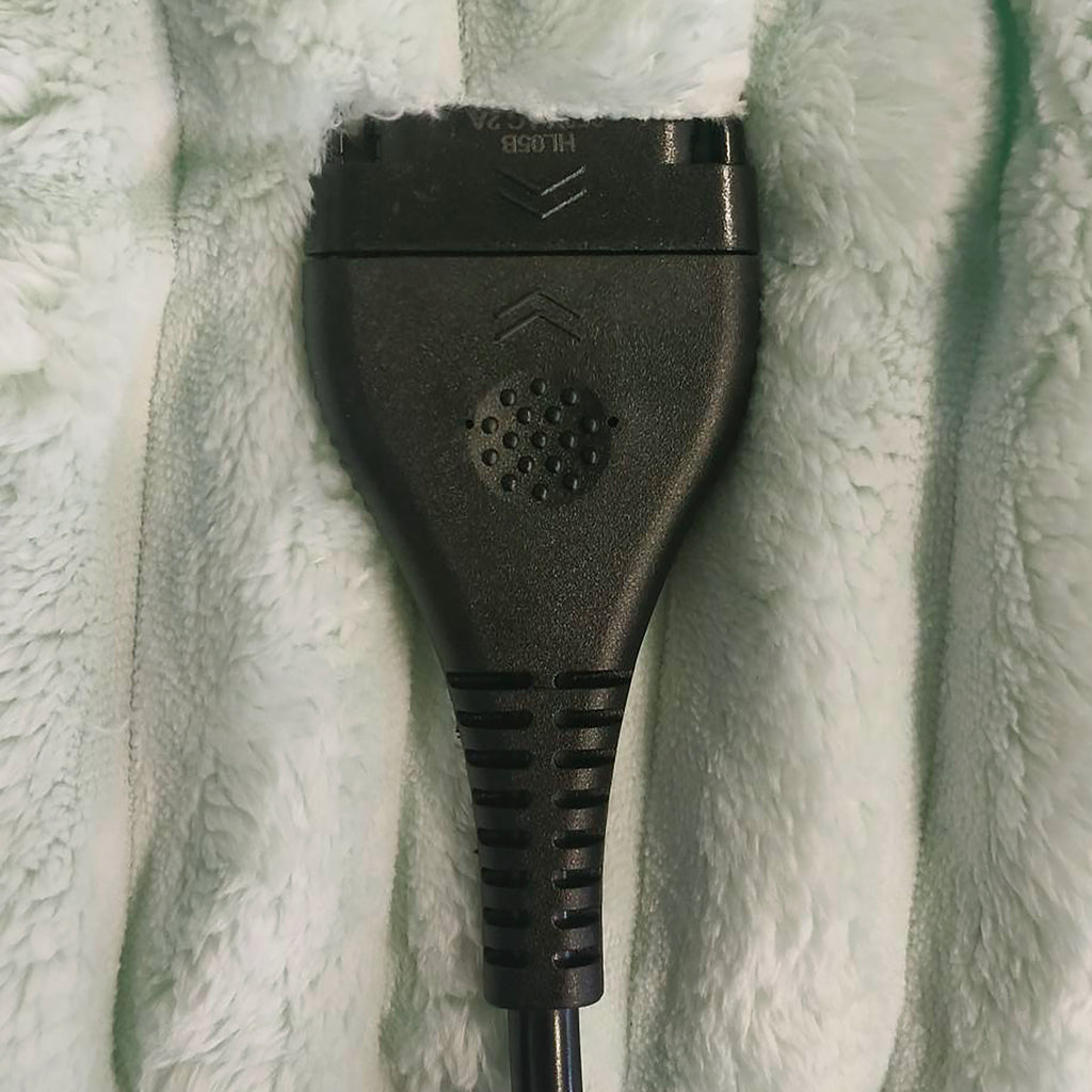 ELLE Heated Throw Blanket – Glacier